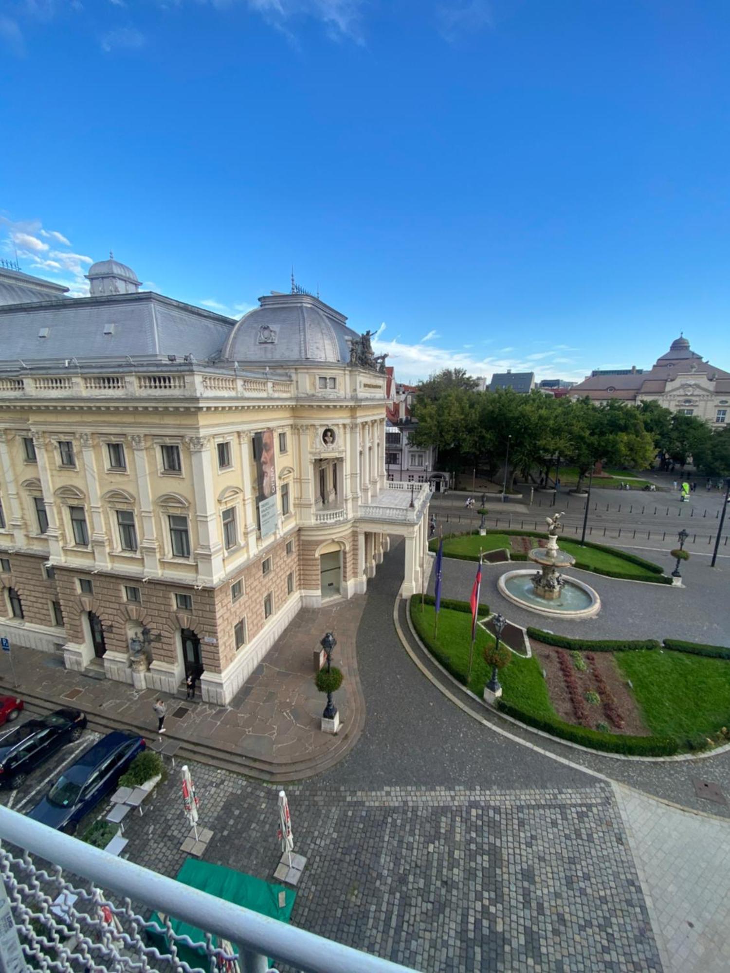 Modern Apartment In Historic City Center Old Town Bratislava Exterior foto